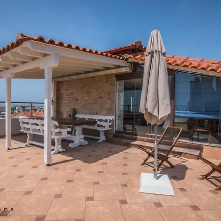 Luxe Panorama Penthouse With Private Jacuzzi, Bbq And Sea View Lägenhet