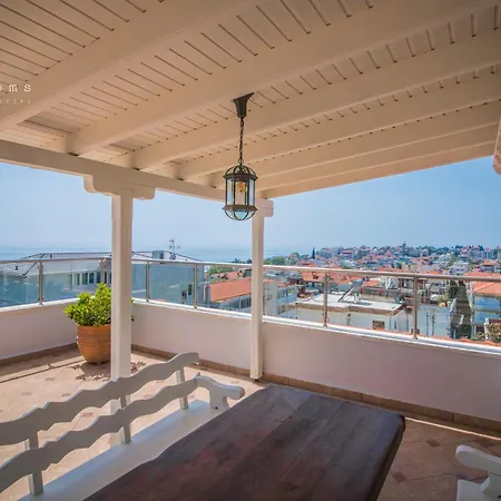 Lägenhet Luxe Panorama Penthouse With Private Jacuzzi, Bbq And Sea View Nea Kallikrateia